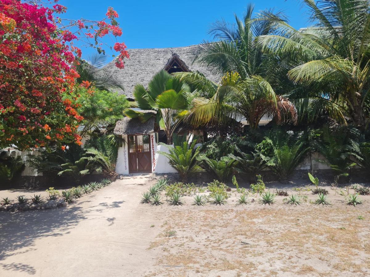Beachfront Villa Ladha Ya Zanzibar Джамбиани Экстерьер фото