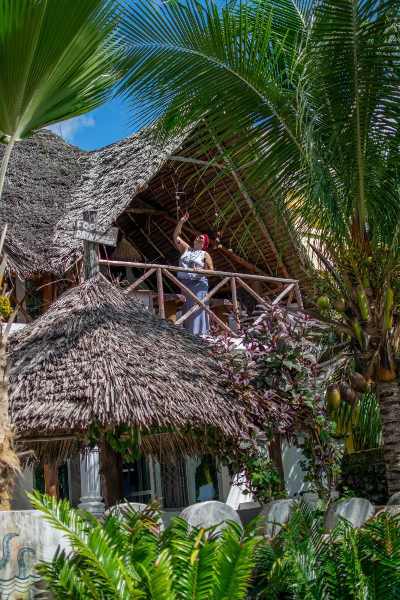 Beachfront Villa Ladha Ya Zanzibar Джамбиани Экстерьер фото